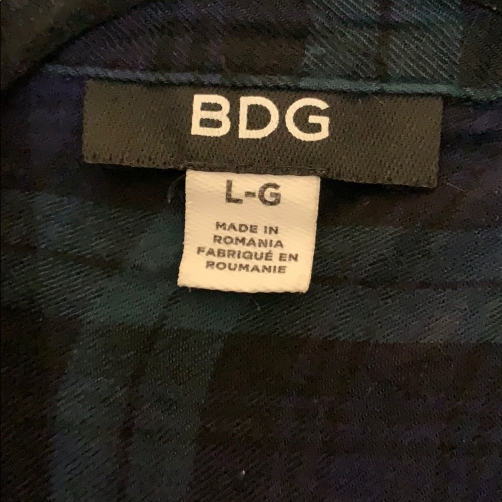 Perfect flannel button down - Picture 2 of 3